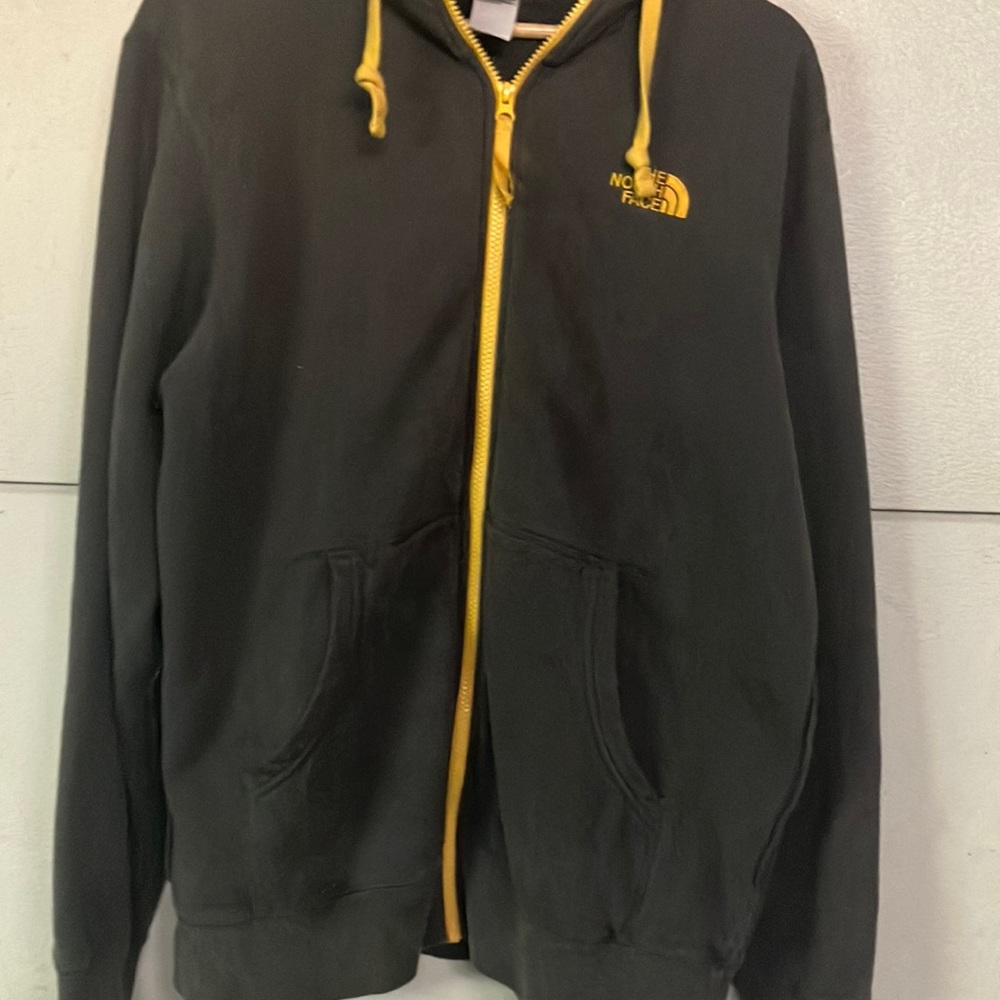 NORTH FACE HOODED SWEATSHIRT